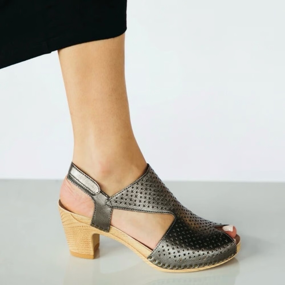 New Dansko Teagan Peep Toe Sandals Size 39 US 8.5-9